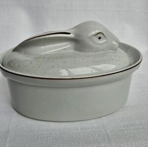 Ceramic Bunny Casserole Tureen Dish Vintage